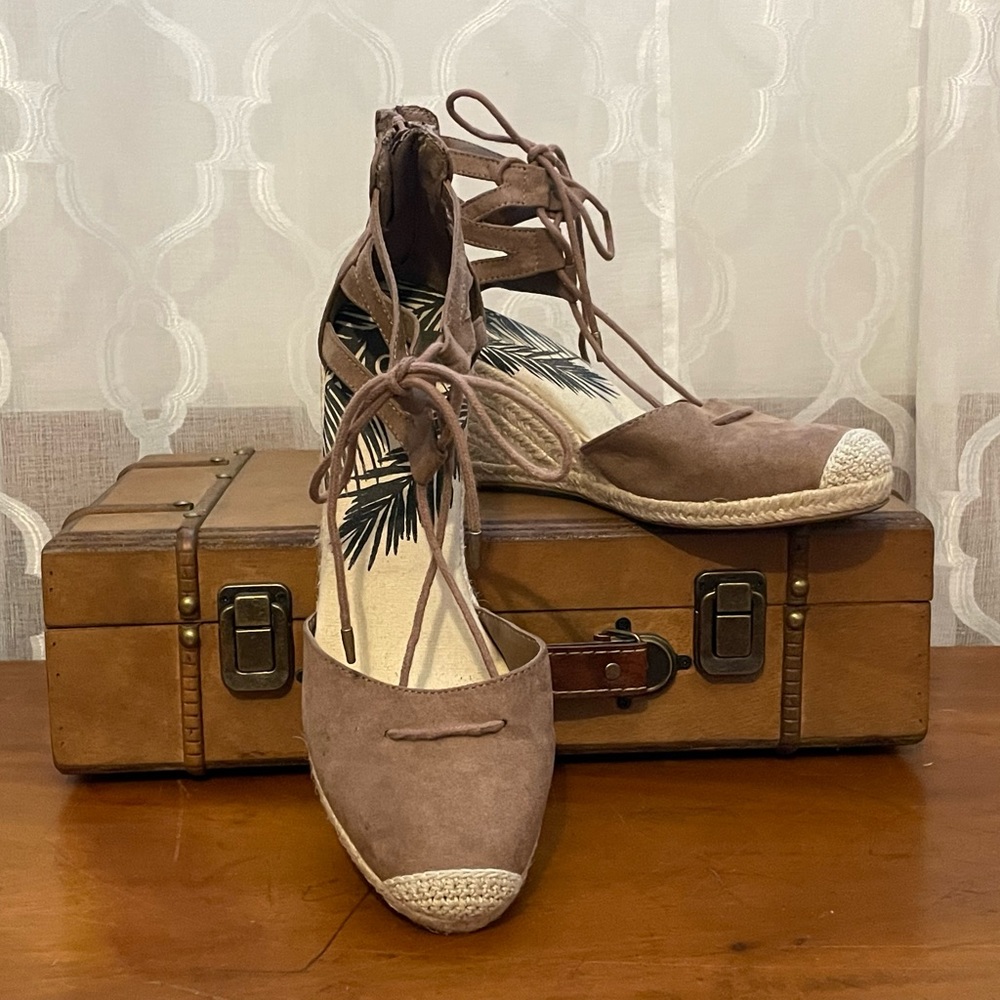 Dolce Vita Espadrille Size 11